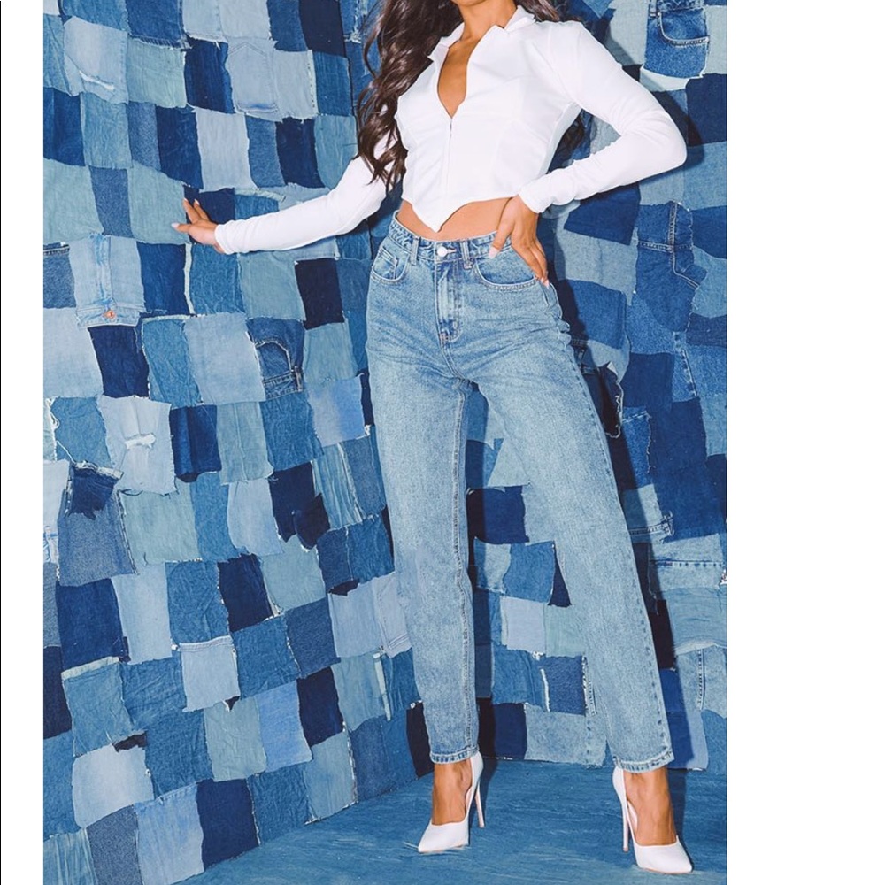 NWTs PrettyLittleThing Blue Boyfriend Jeans